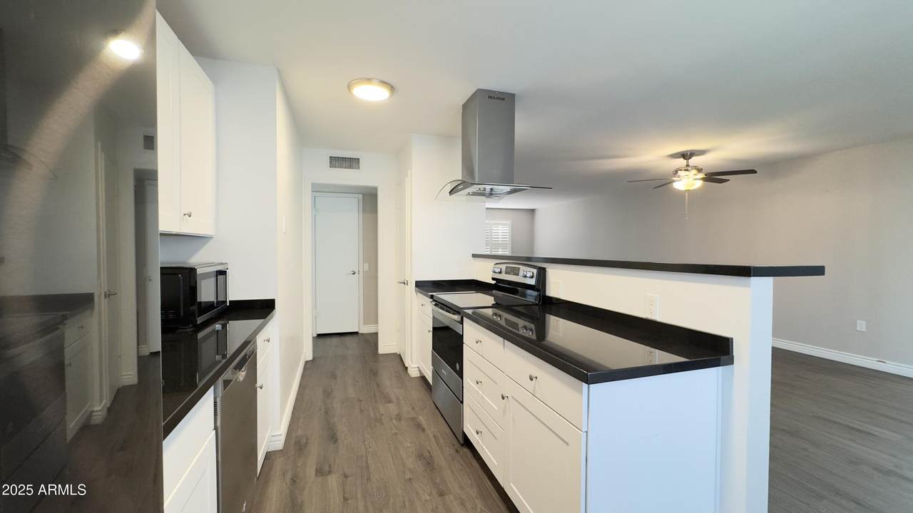 10562 Campana Drive - Photo 1