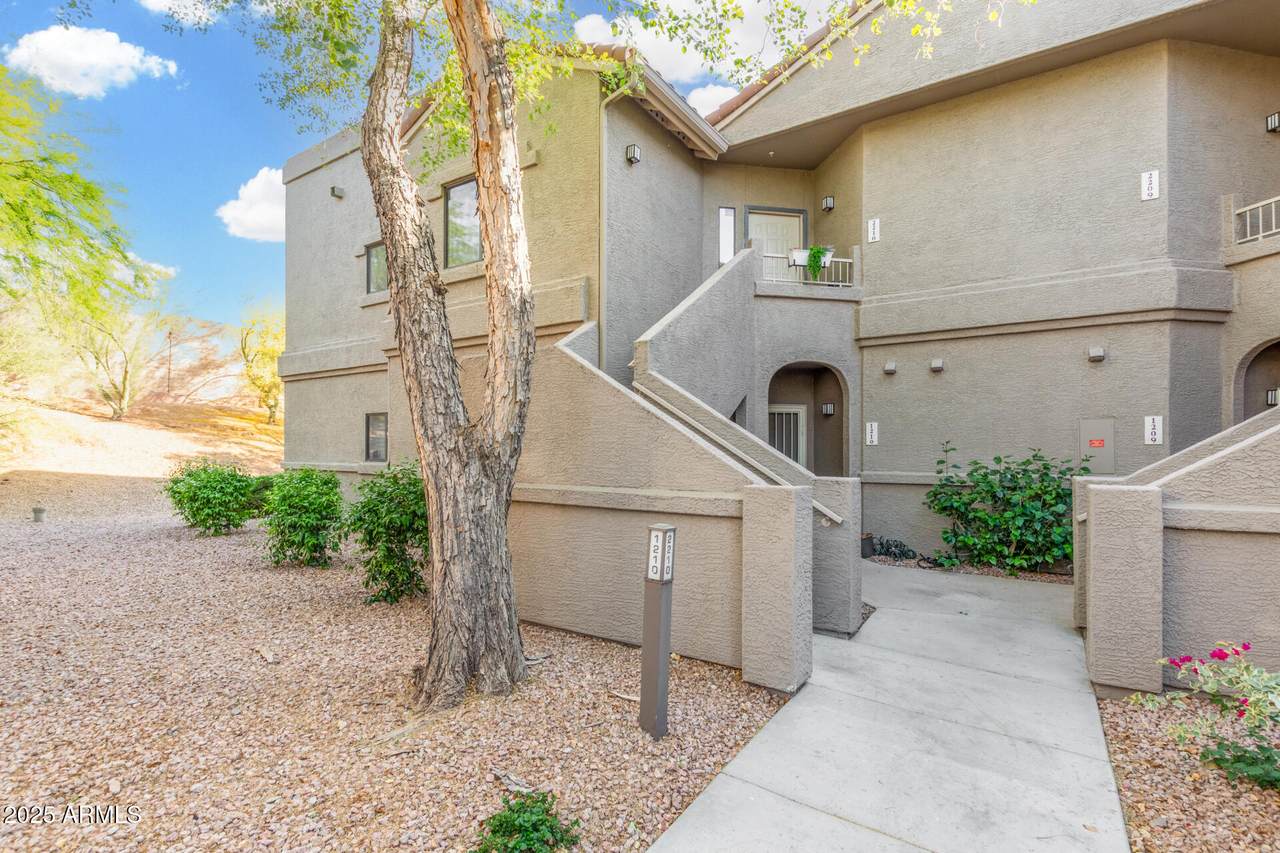 15225 100th Street - Photo 1