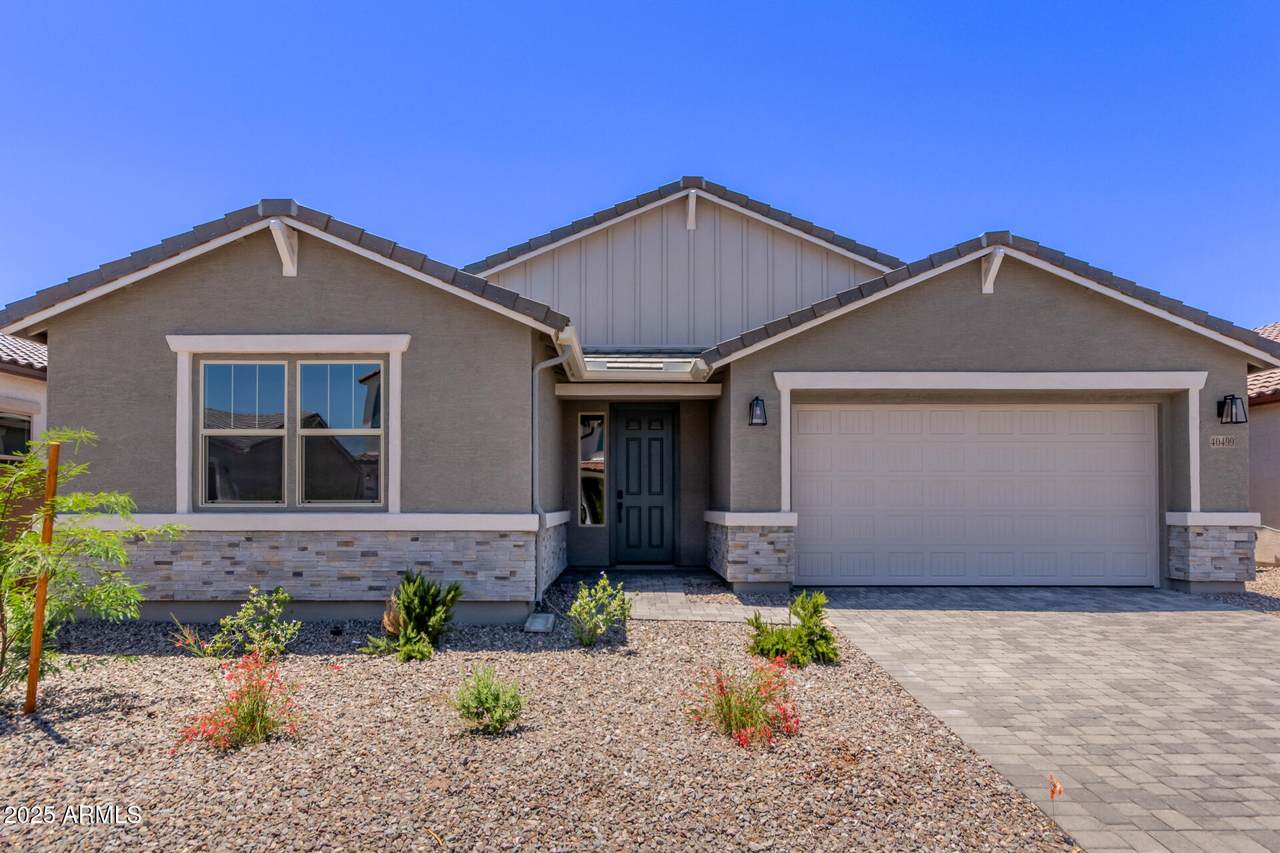 40499 Michaels Drive - Photo 1