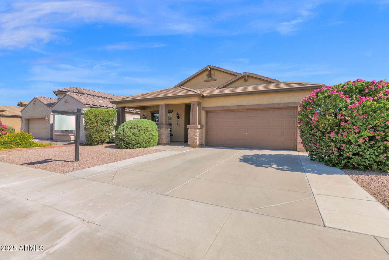 10942 Sonrisa Avenue - Photo 1