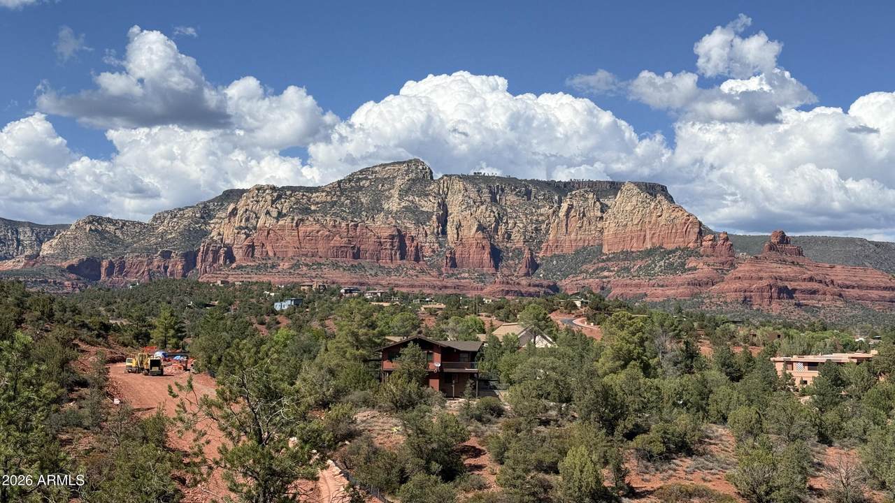 https://bt-photos.global.ssl.fastly.net/armls/1280_boomver_2_6832491-2.jpg
