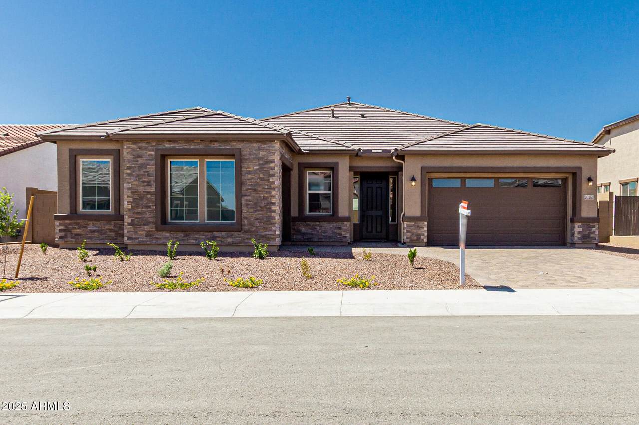 20261 Monterey Way - Photo 1