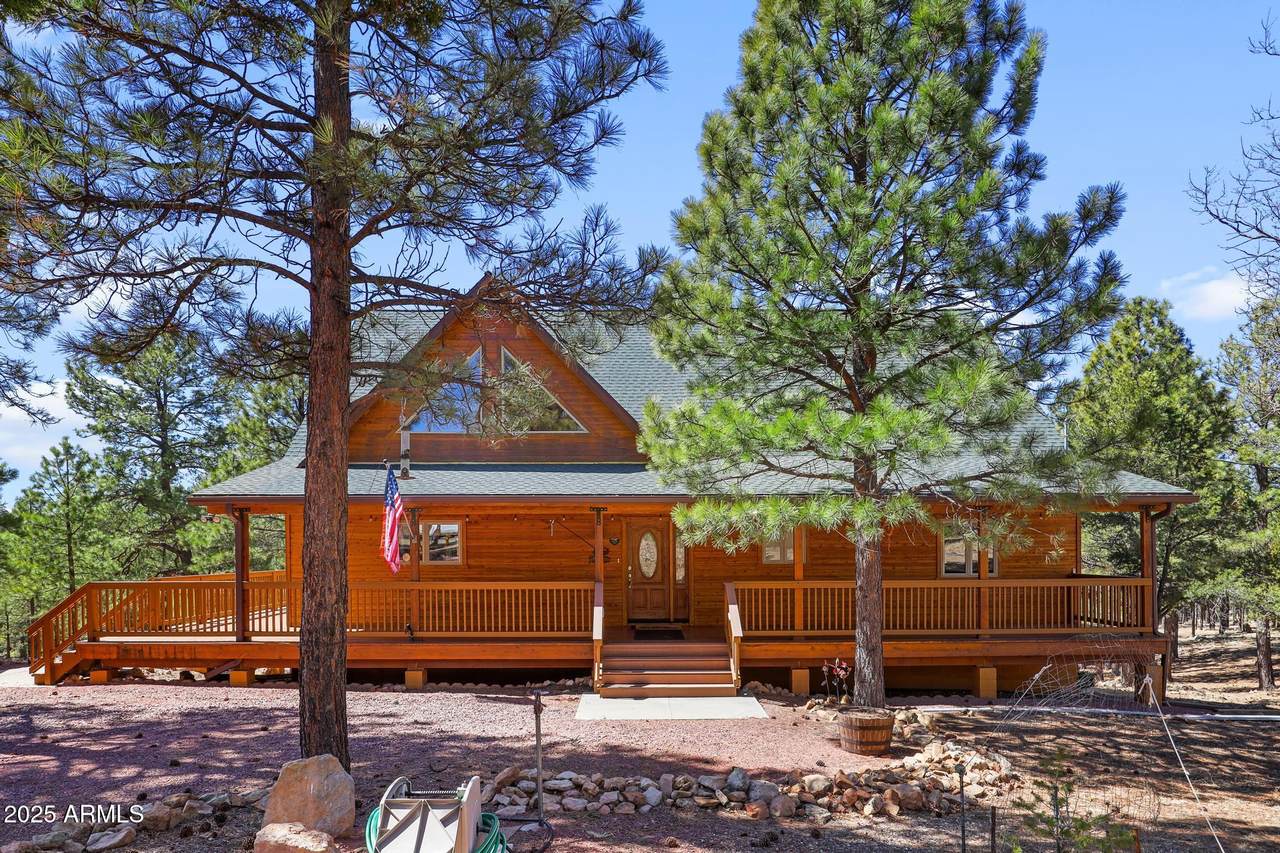 2496 Broken Tree Road - Photo 1