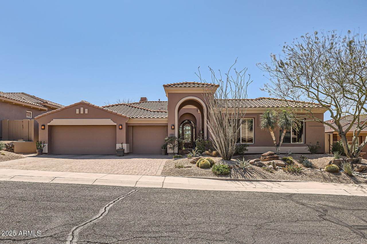 11141 Greenway Road - Photo 1