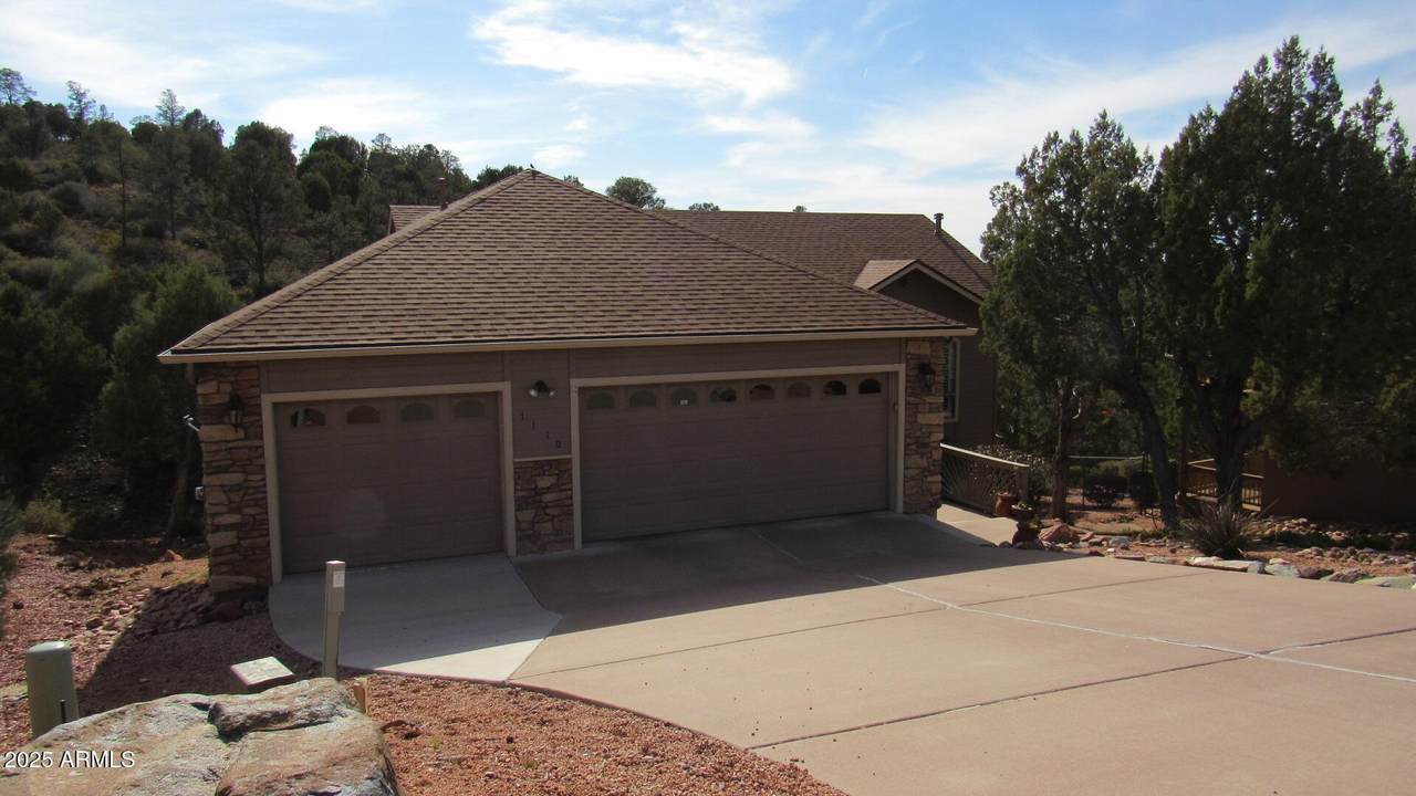 1110 Sequoia Circle - Photo 1