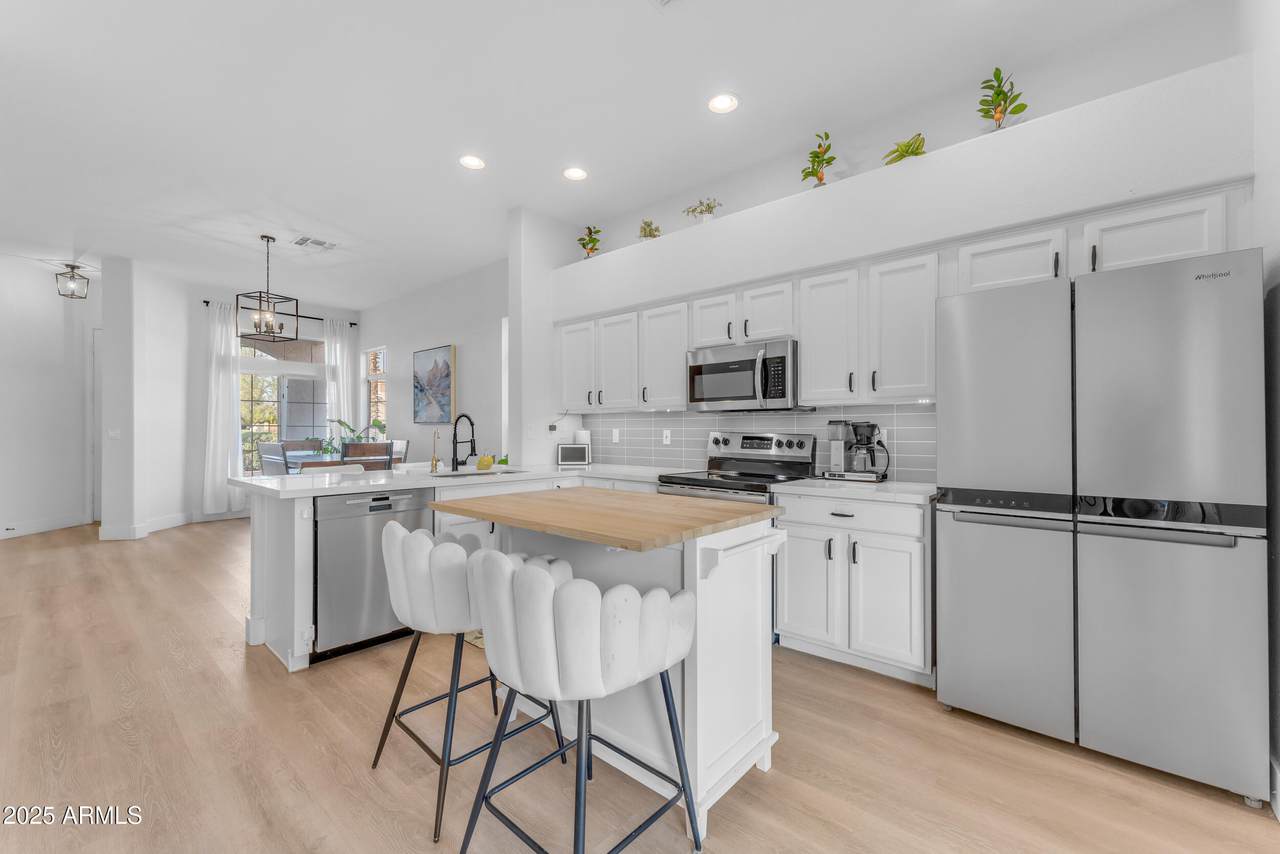 735 Ivanhoe Street - Photo 1