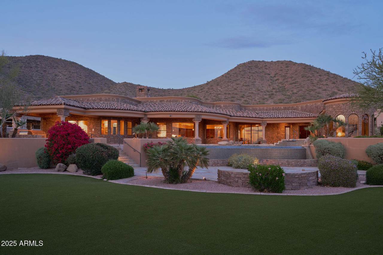 12711 117TH Street - Photo 1