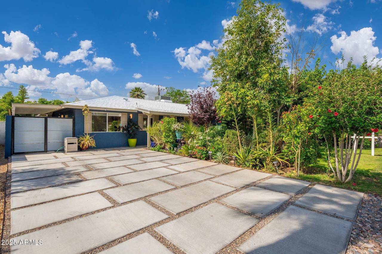 2219 Catalina Drive - Photo 1