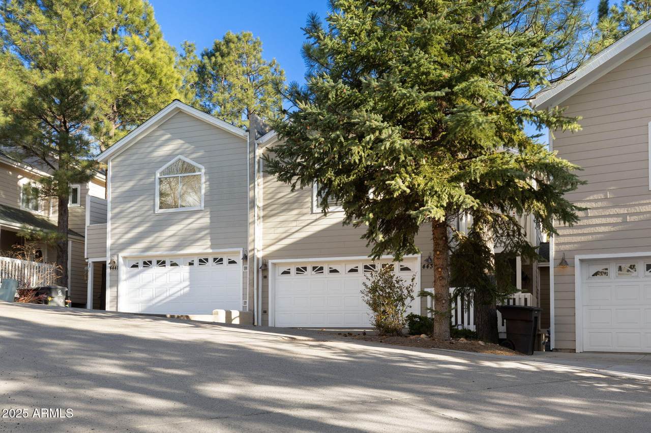 4435 Savannah Circle - Photo 1