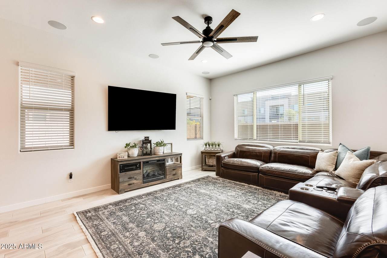 9509 39TH Drive - Photo 1