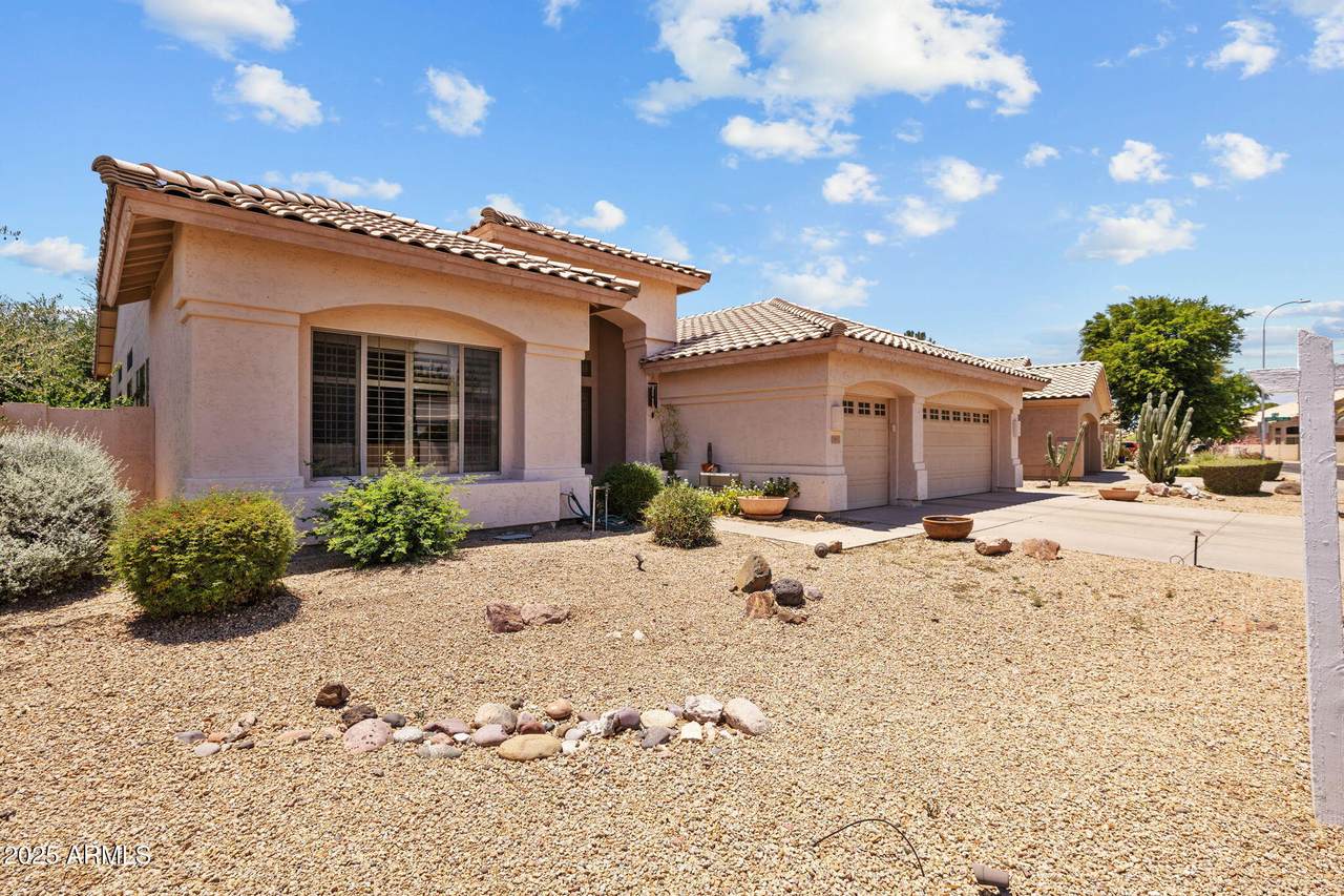 1943 Drake Drive - Photo 1
