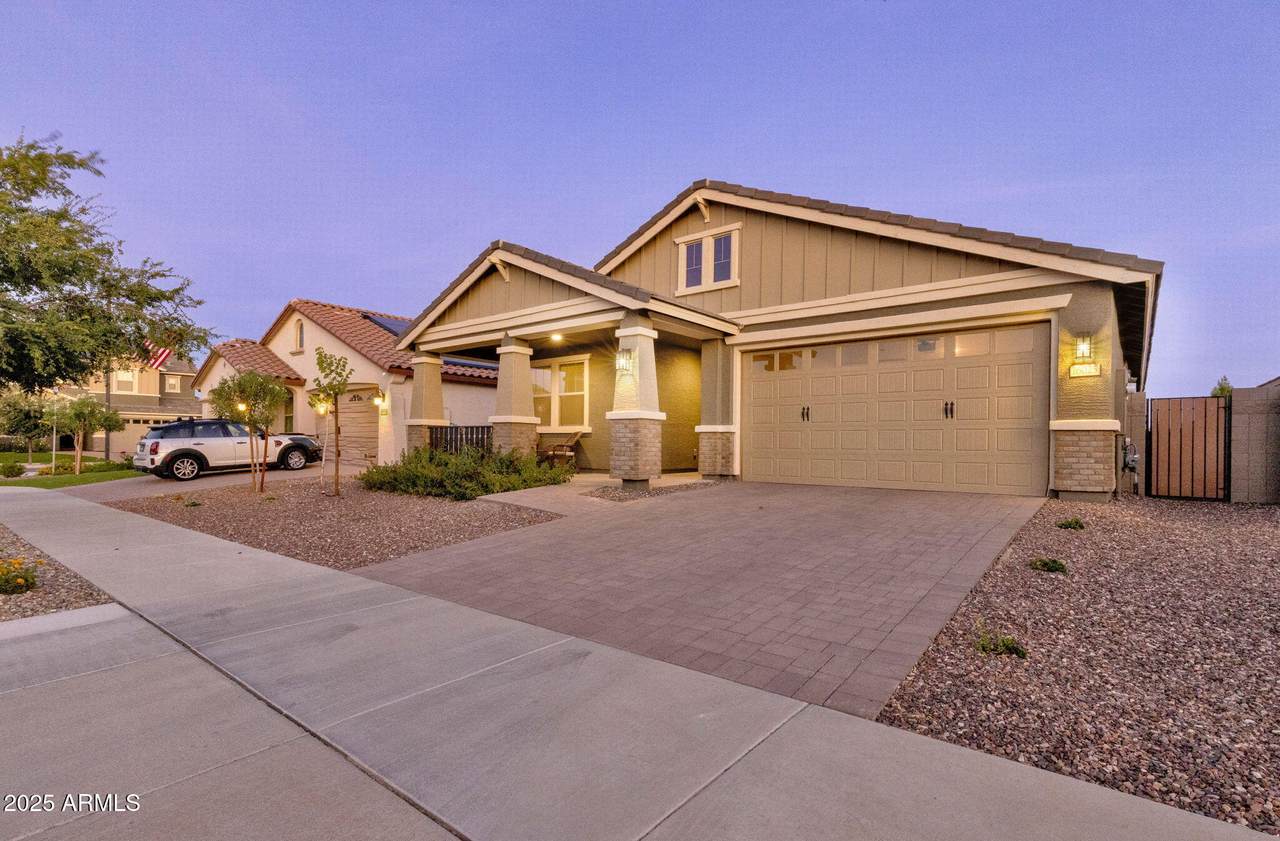 16025 Alameda Road - Photo 1