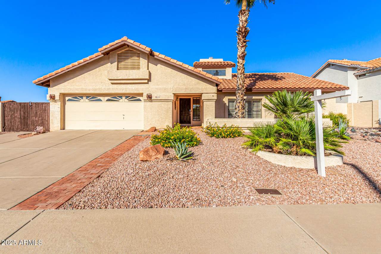 6122 Saddleback Street - Photo 1