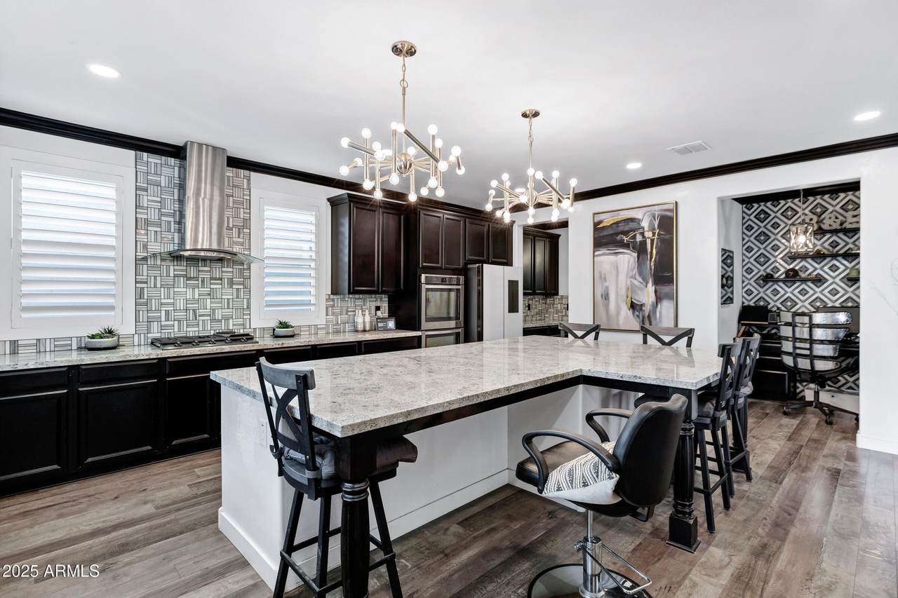 5223 Axiom - Photo 1