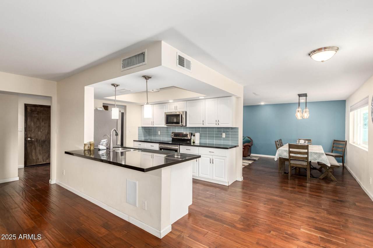 5926 Newberry Road - Photo 1