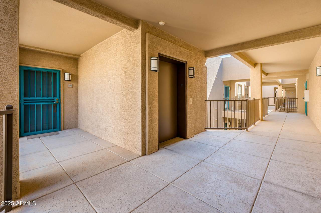 14950 Mountain View Boulevard - Photo 1