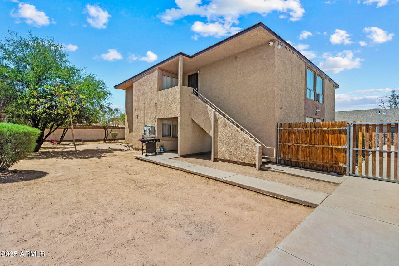 535 9TH Street - Photo 1