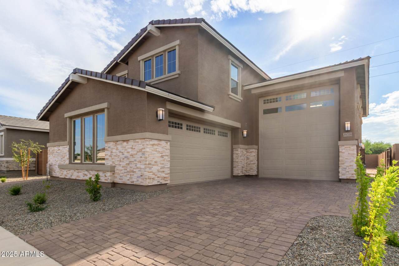 20516 216TH Place - Photo 1