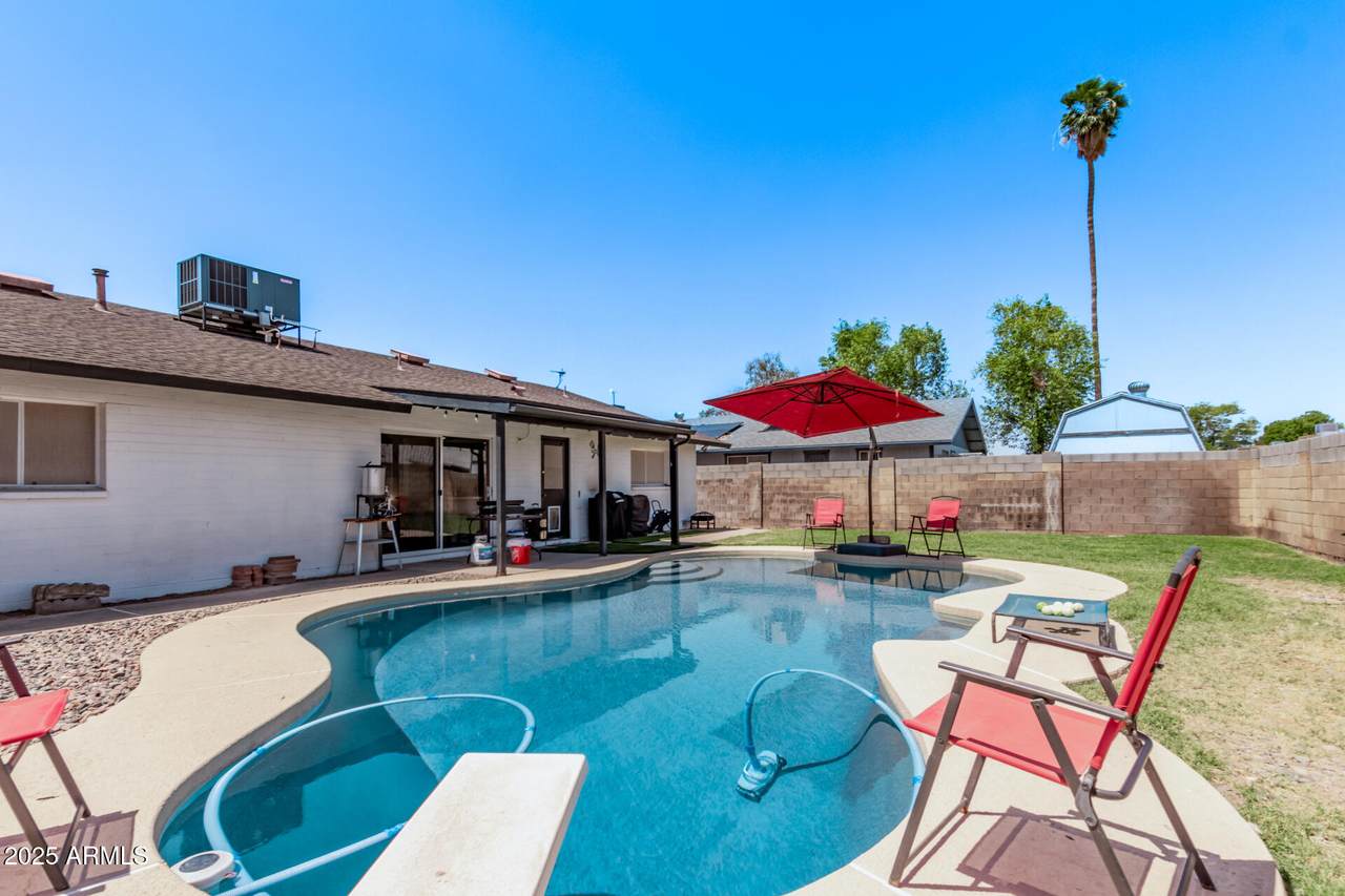 5226 Redfield Road - Photo 1