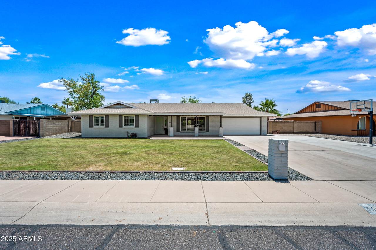 1831 Seldon Lane - Photo 1