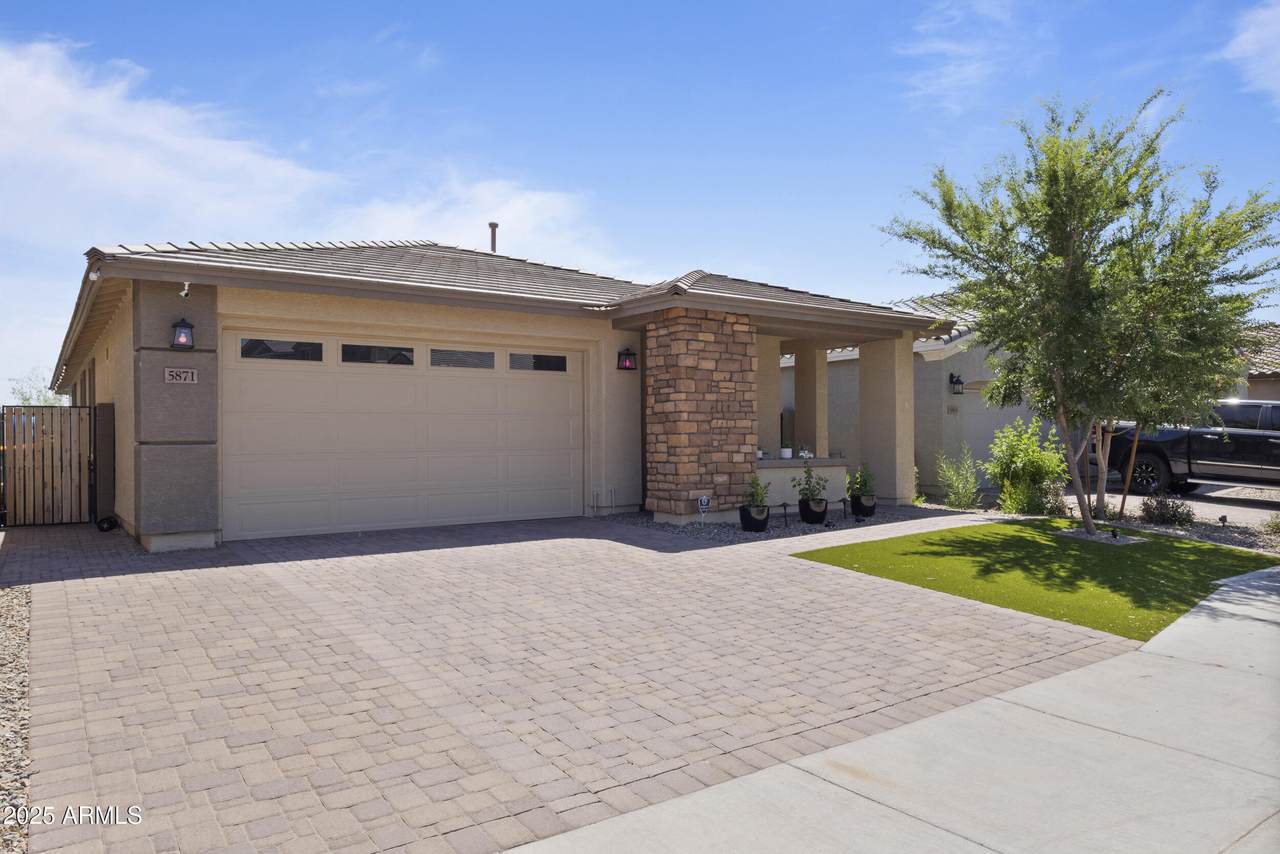 5871 187TH Lane - Photo 1