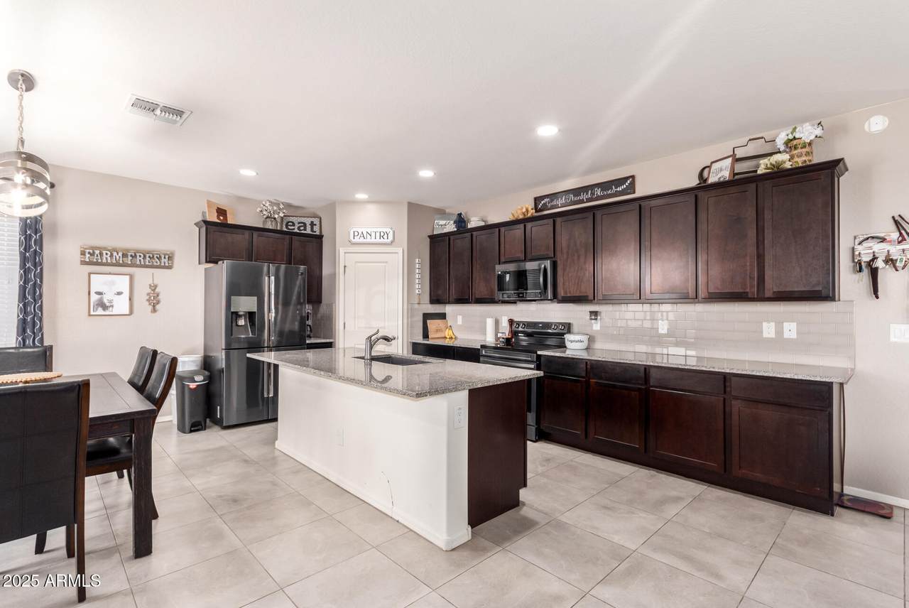 18475 Via Del Sol - Photo 1