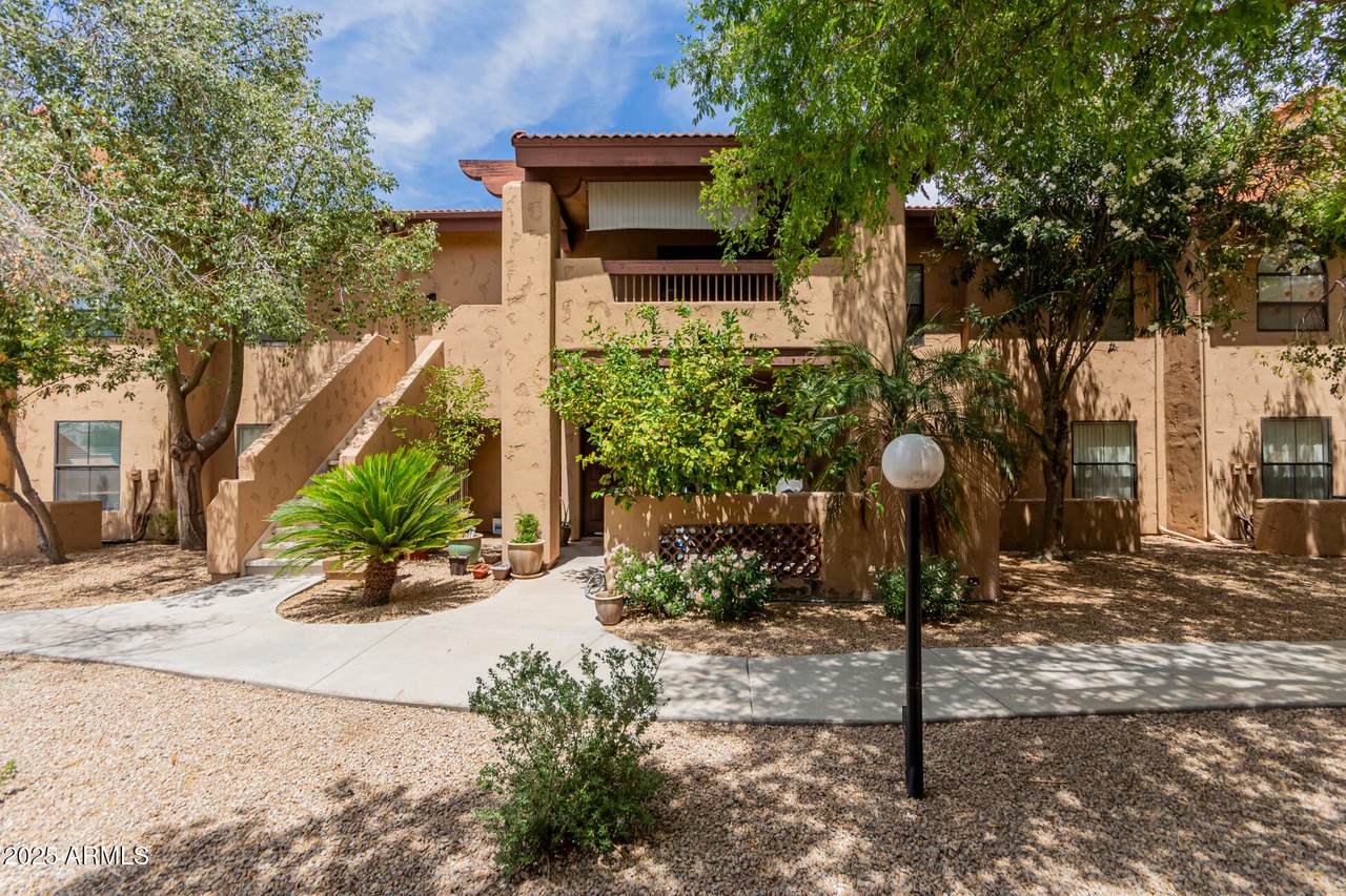 1351 Pleasant Drive - Photo 1