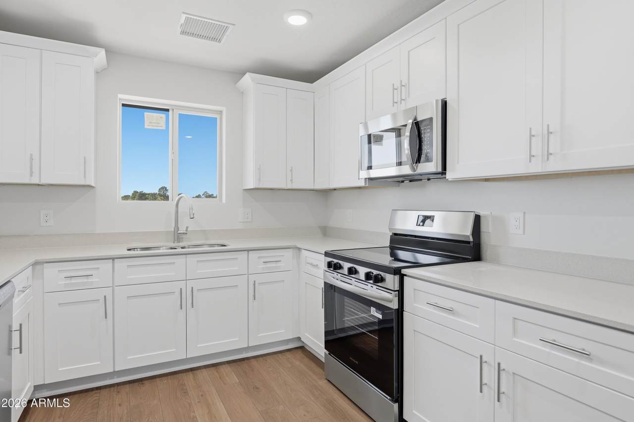 200 Jura Circle - Photo 1