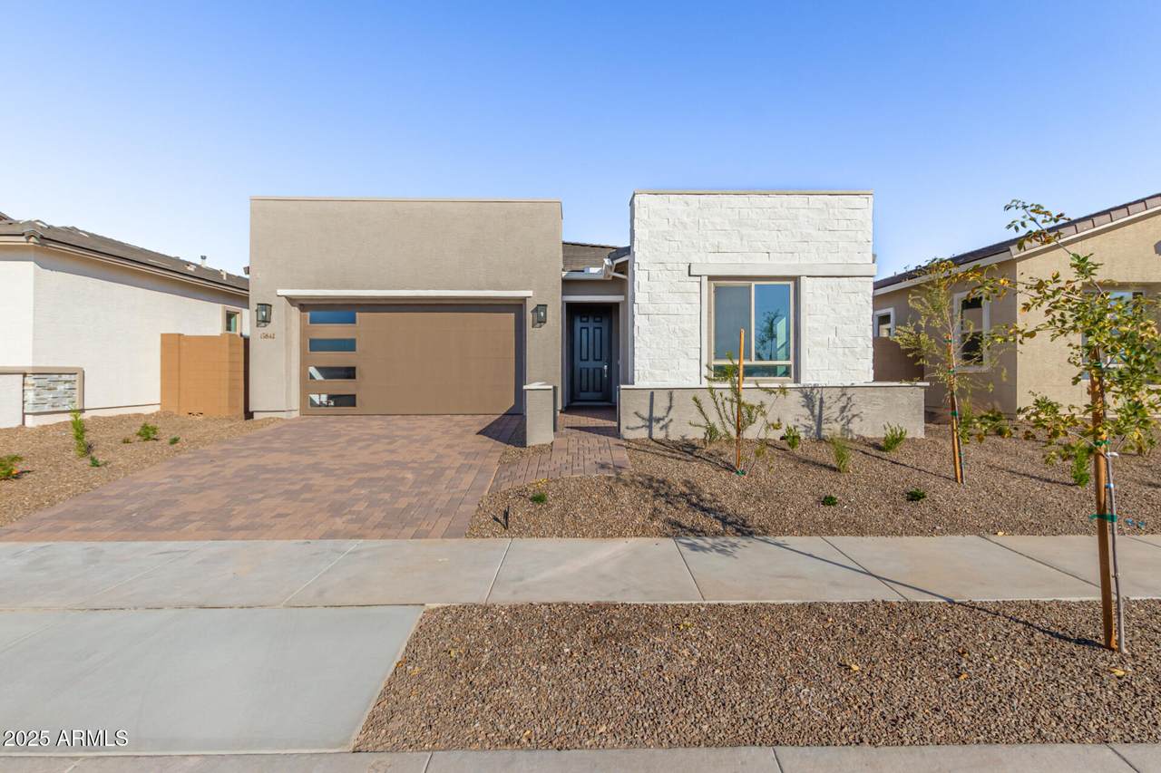 15842 Miami Street - Photo 1