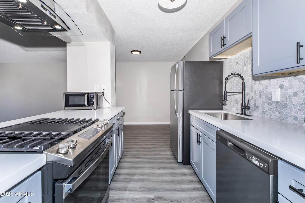 425 Paseo Redondo - Photo 1
