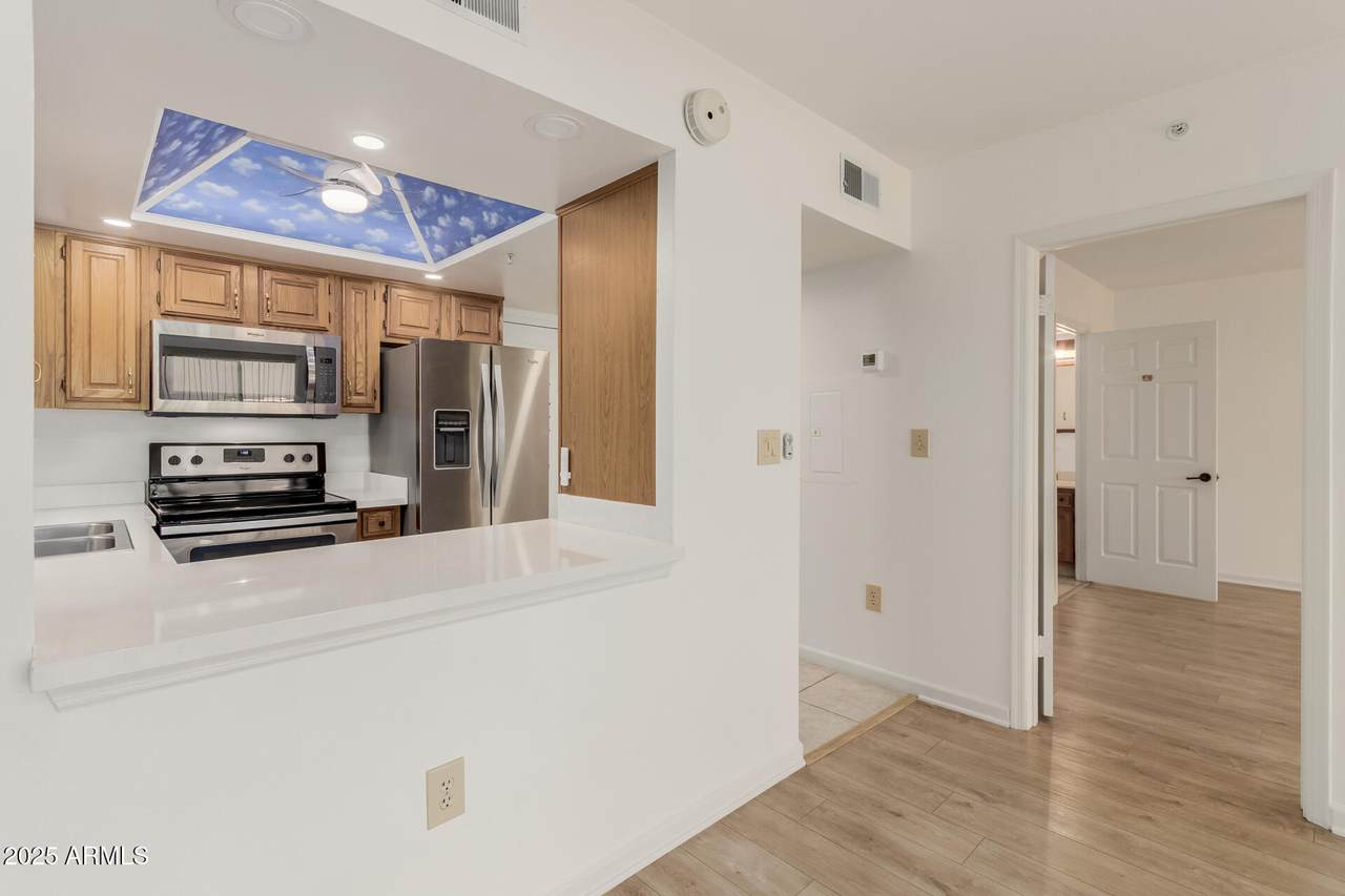 10330 Thunderbird Boulevard - Photo 1