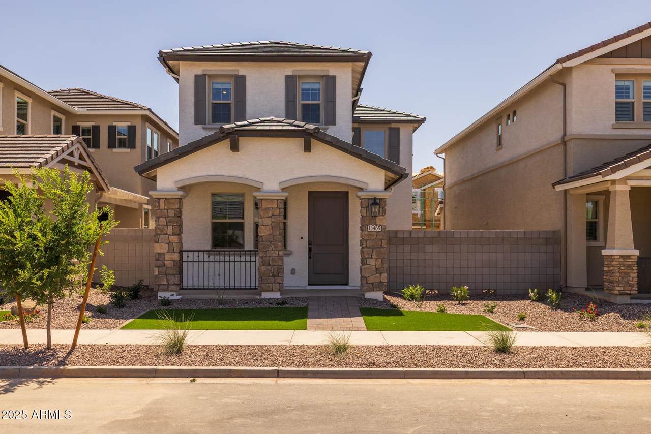 13465 158TH Avenue - Photo 1