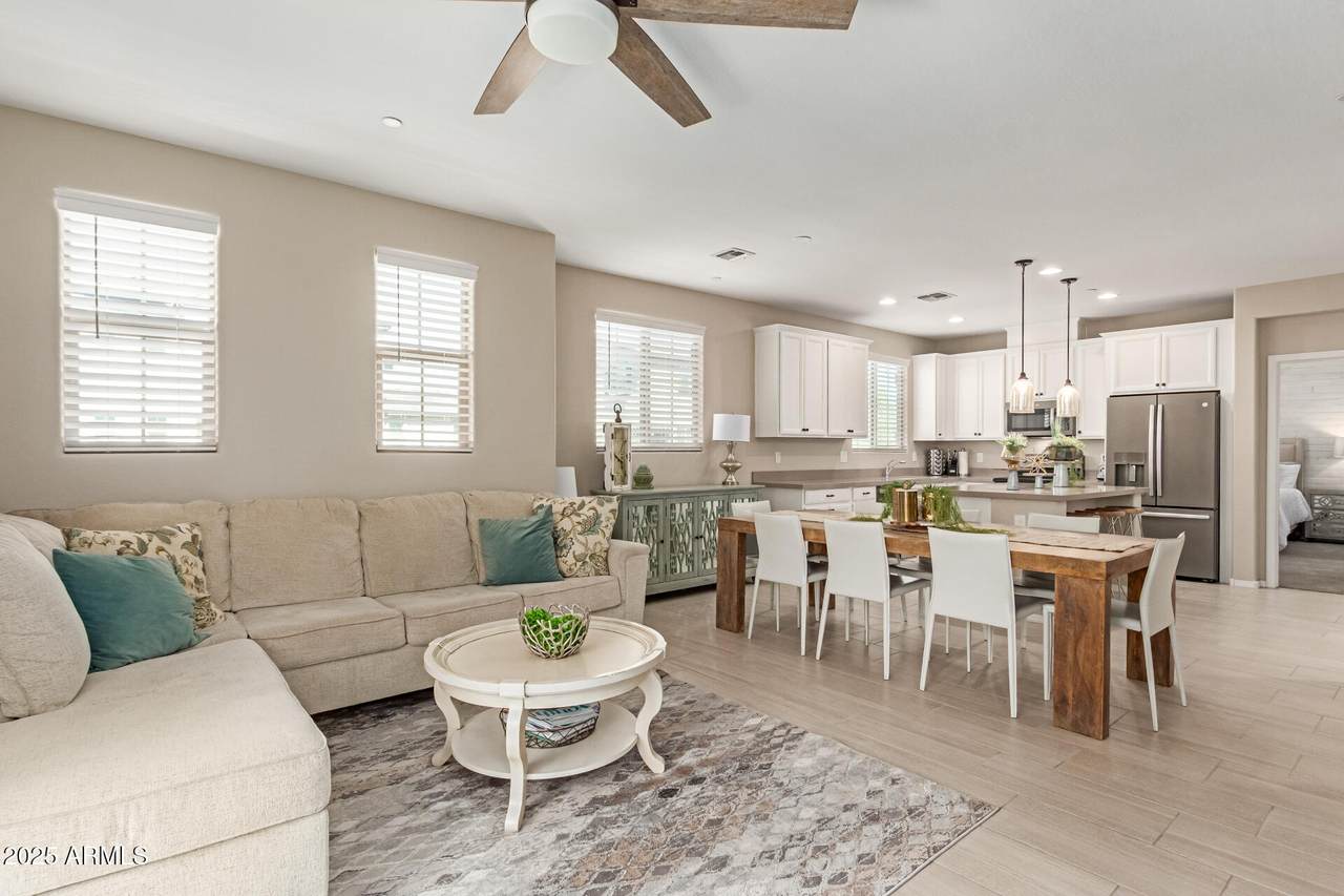 1713 Bridgeport Parkway - Photo 1