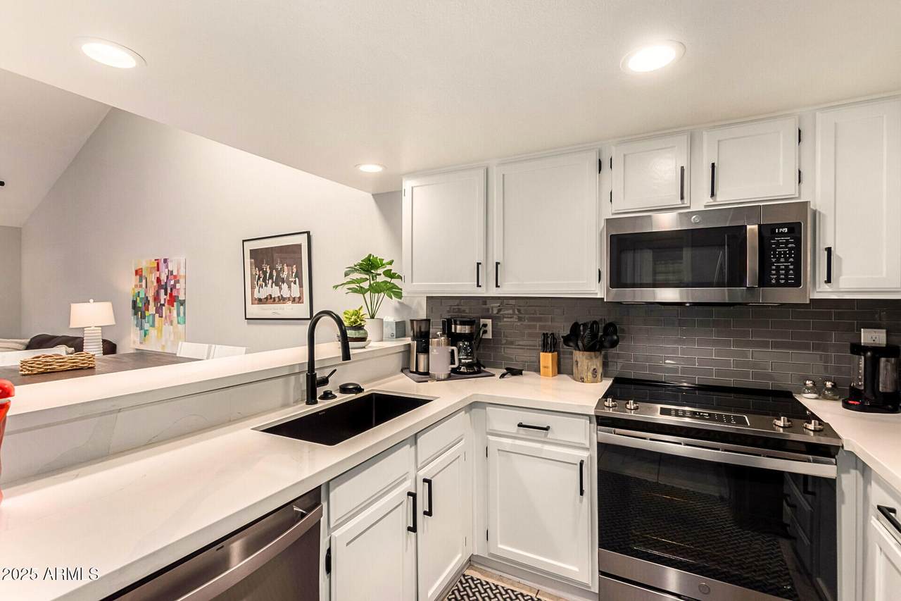 26 Coral Gables Drive - Photo 1