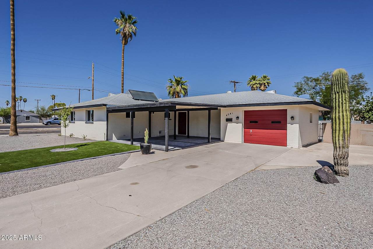 4041 56TH Avenue - Photo 1