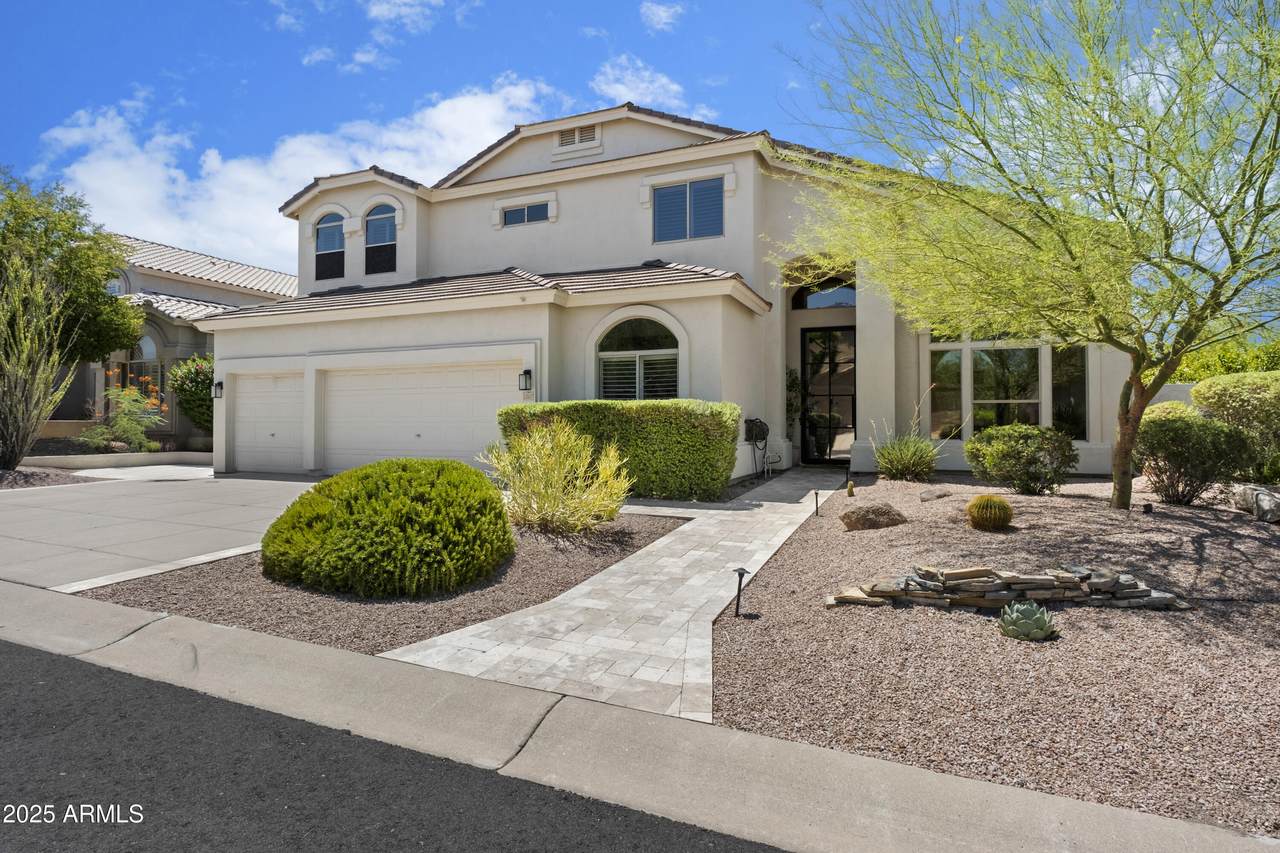 7357 Rochelle Circle - Photo 1