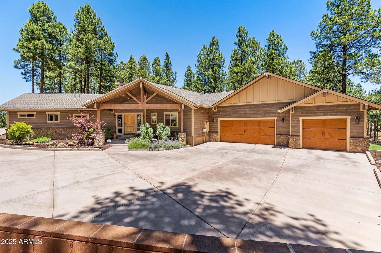 https://bt-photos.global.ssl.fastly.net/armls/1280_boomver_2_6886125-2.jpg