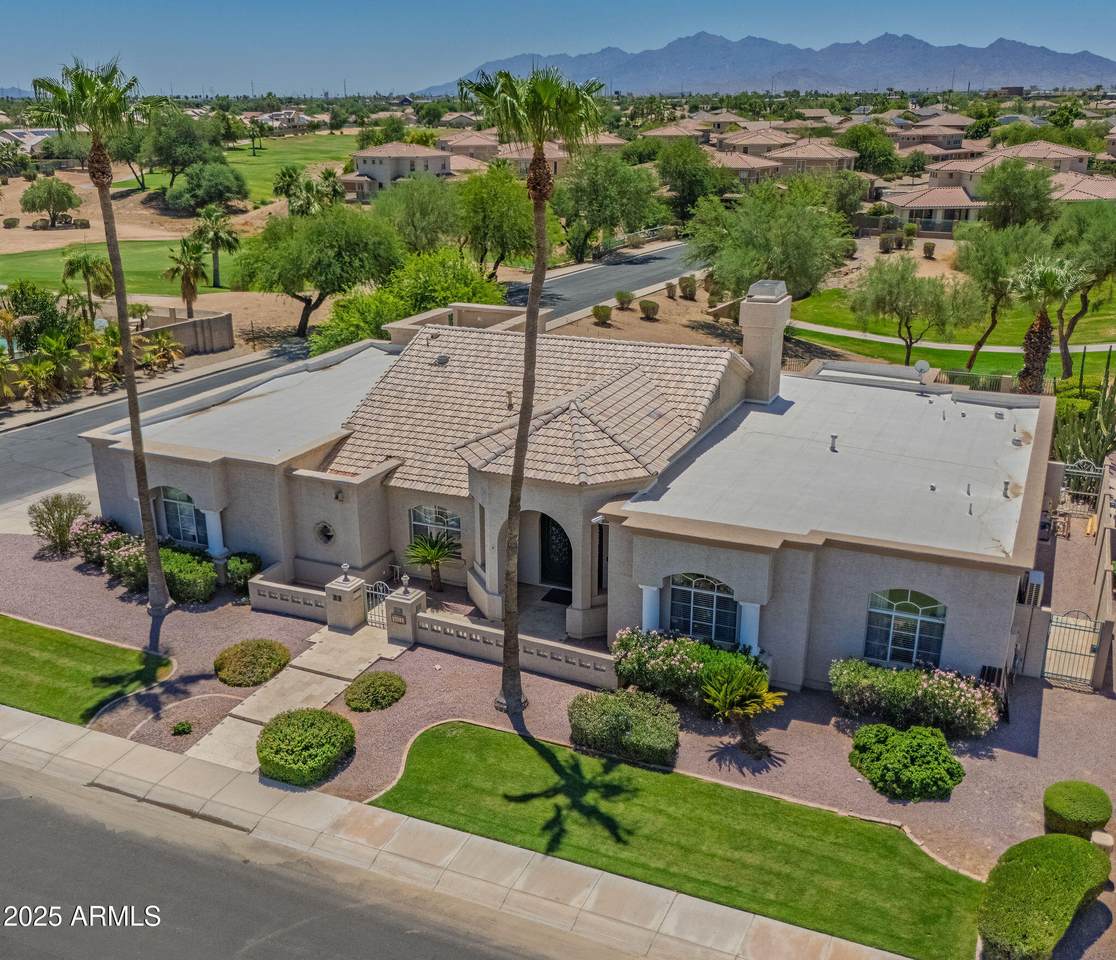 13511 Fairway Loop - Photo 1
