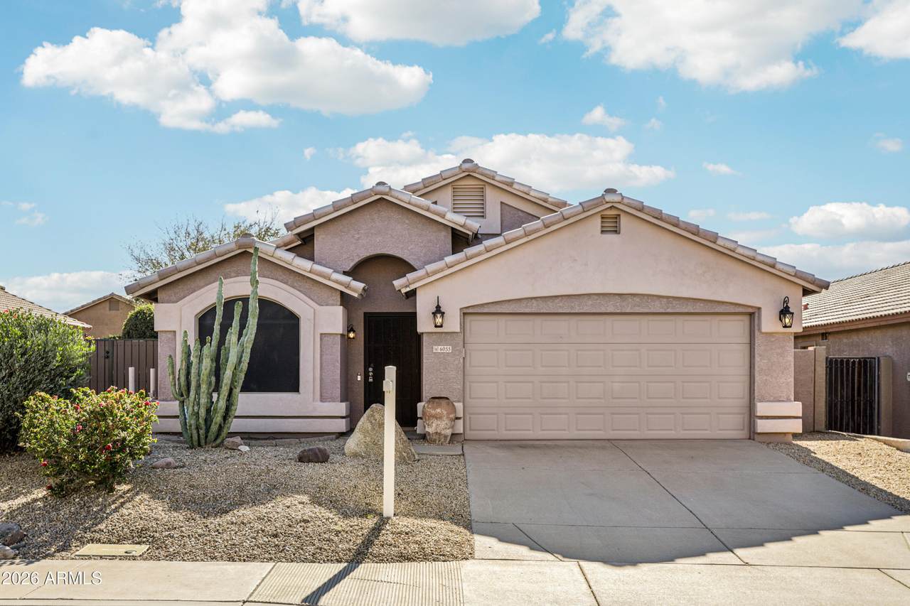 6055 Rochelle Street - Photo 1