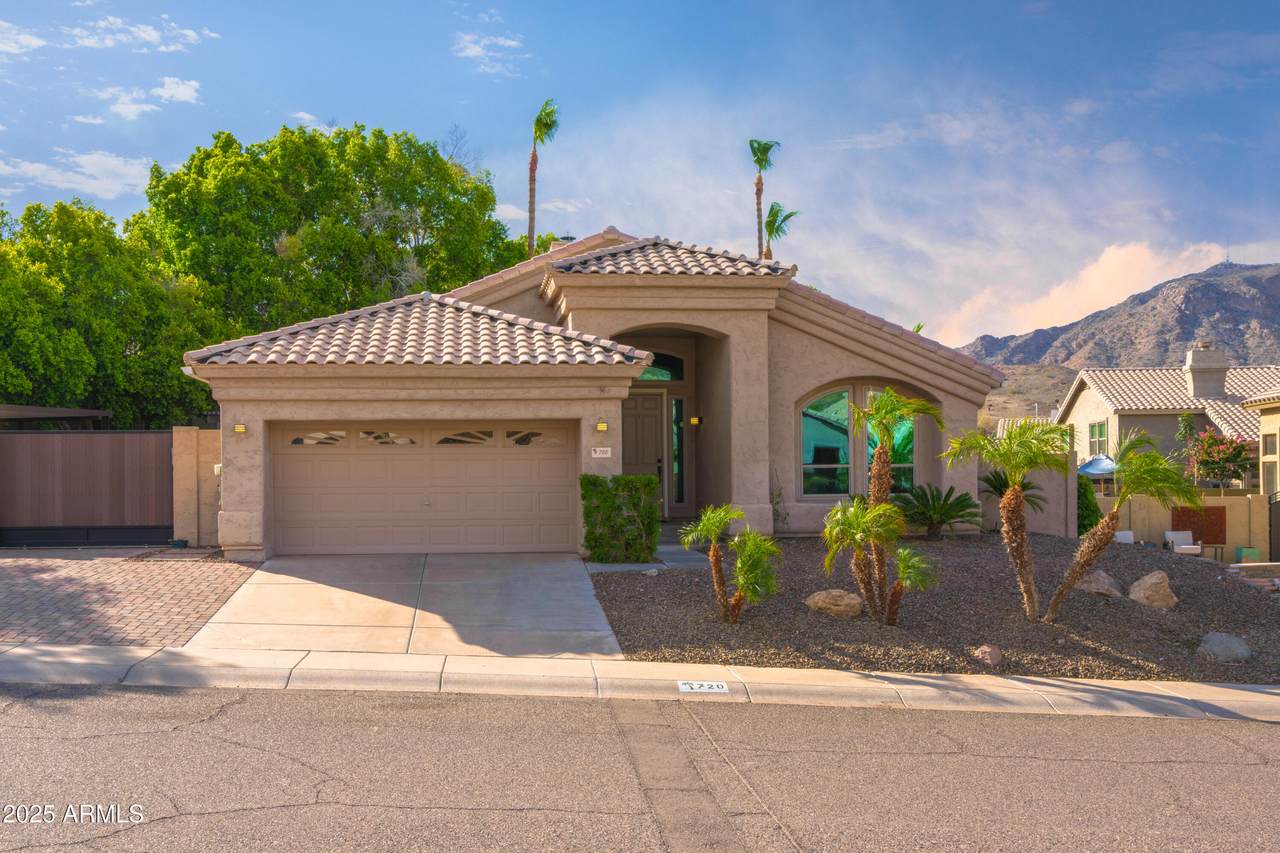 720 Goldenrod Street - Photo 1