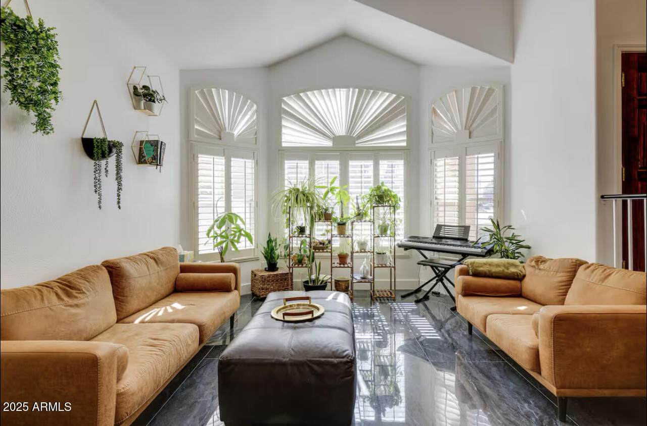14014 30TH Street - Photo 1