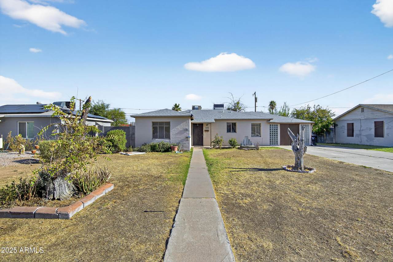 121 Galveston Street - Photo 1