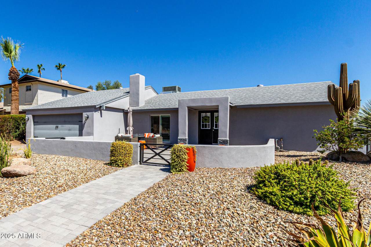 2330 Sahuaro Drive - Photo 1