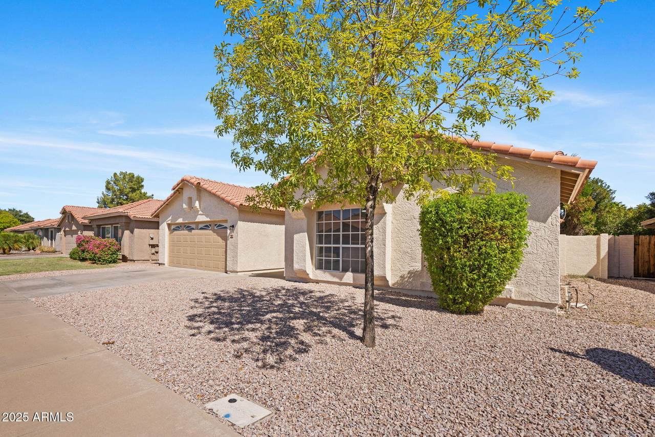 510 Amoroso Drive - Photo 1