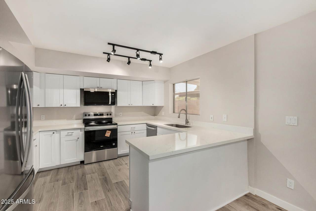 8225 Thomas Road - Photo 1