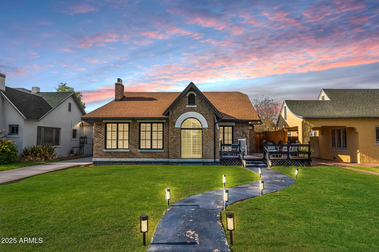 1126 Portland Street - Photo 1