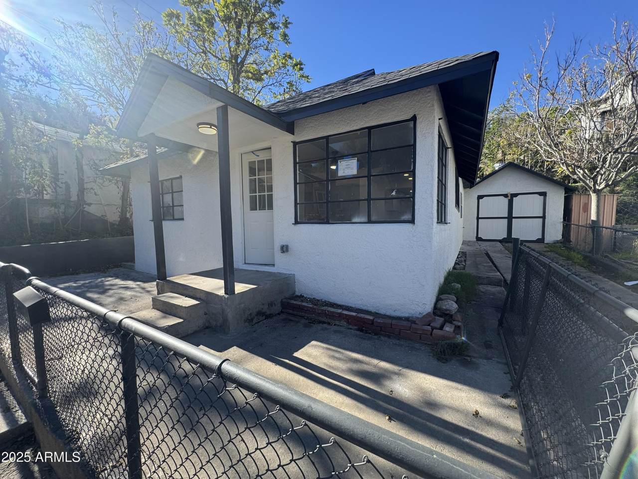 184 Kent Street - Photo 1