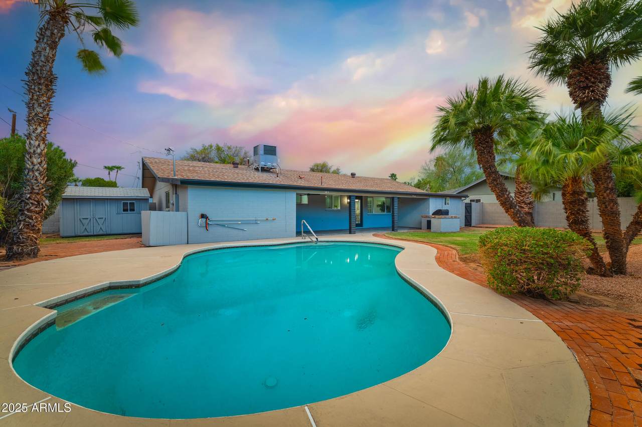 11020 39TH Street - Photo 1