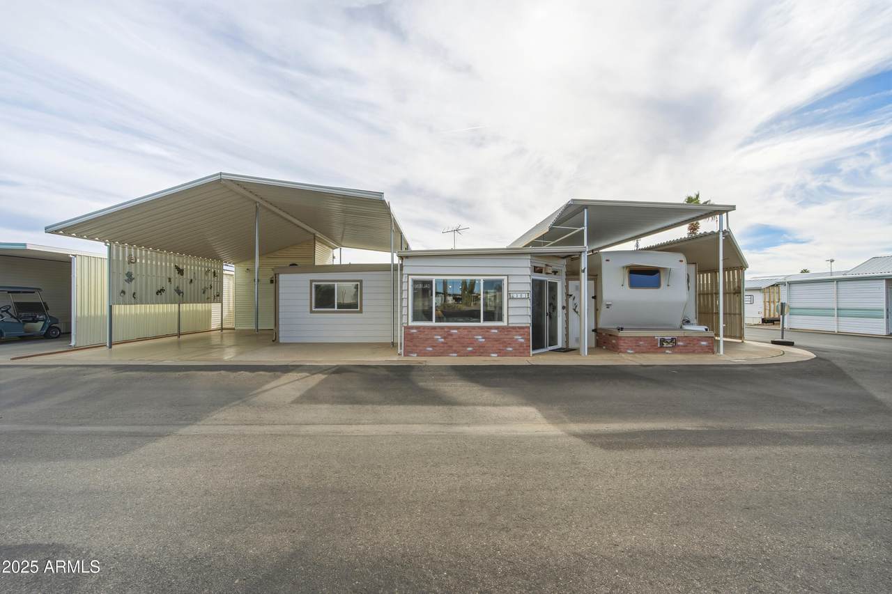 301 Cholla Lane - Photo 1