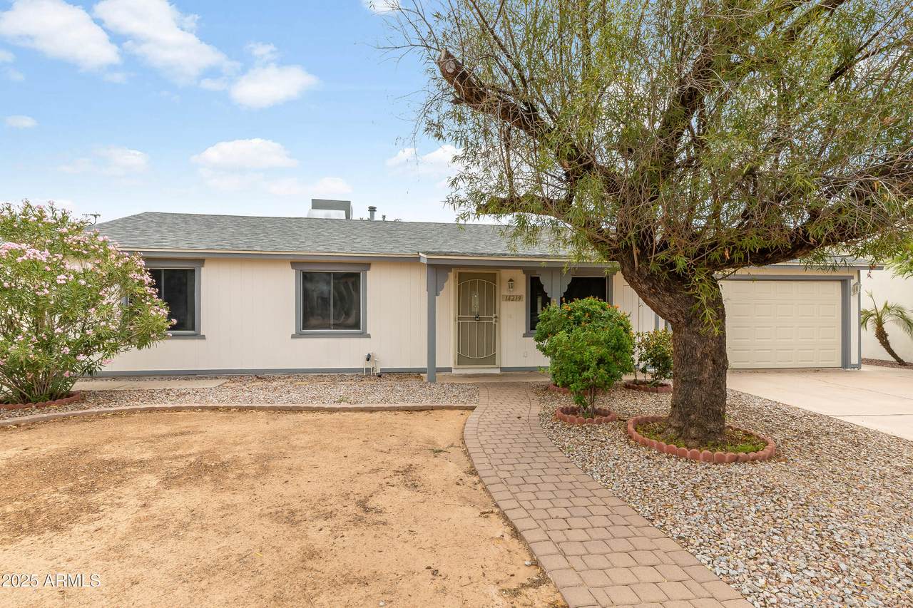 14219 39TH Way - Photo 1